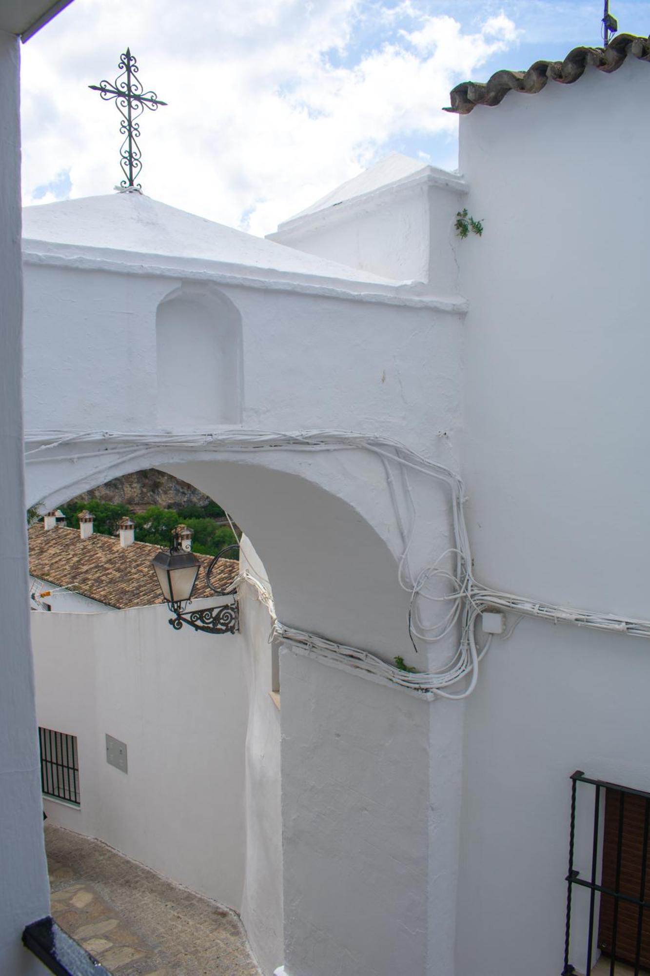 Casa Puerta Arabe Villa Setenil De Las Bodegas Exterior photo
